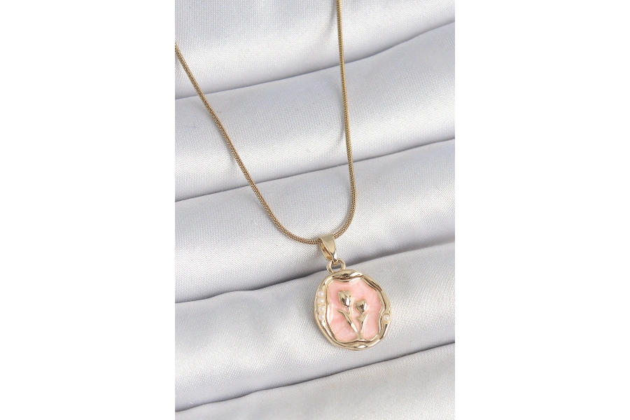 Shoecide 316l Çelik Gold Renk Zincir Pembe Mineli Çiçek İşlemeli Portre Model Kadın Kolye