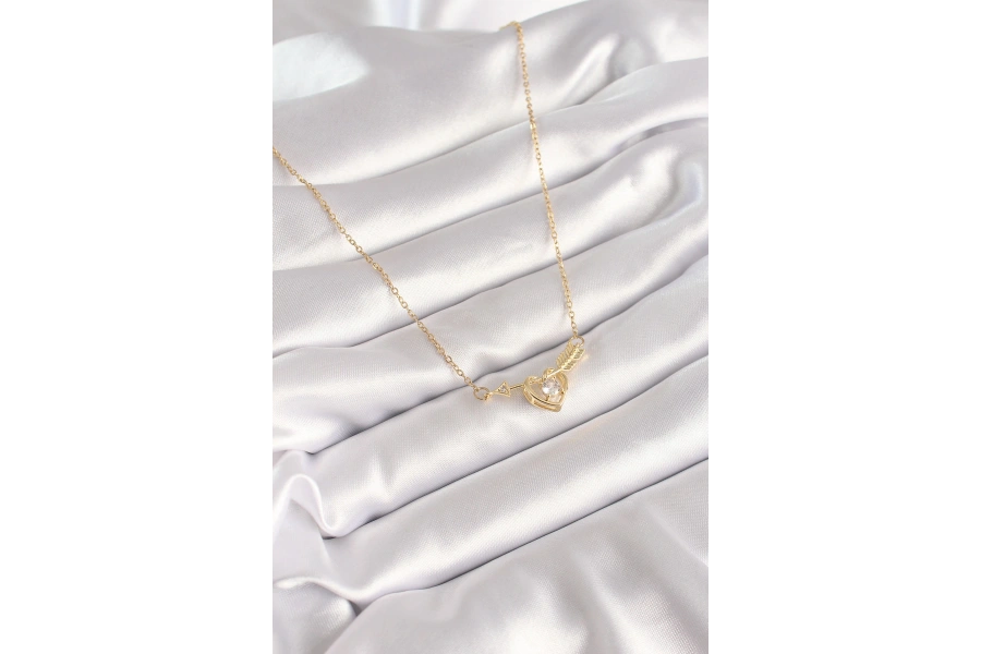 Shoecide 316l Çelik Gold Renk Zincir Zirkon Taşlı Ok Kalp Model Kadın Kolye