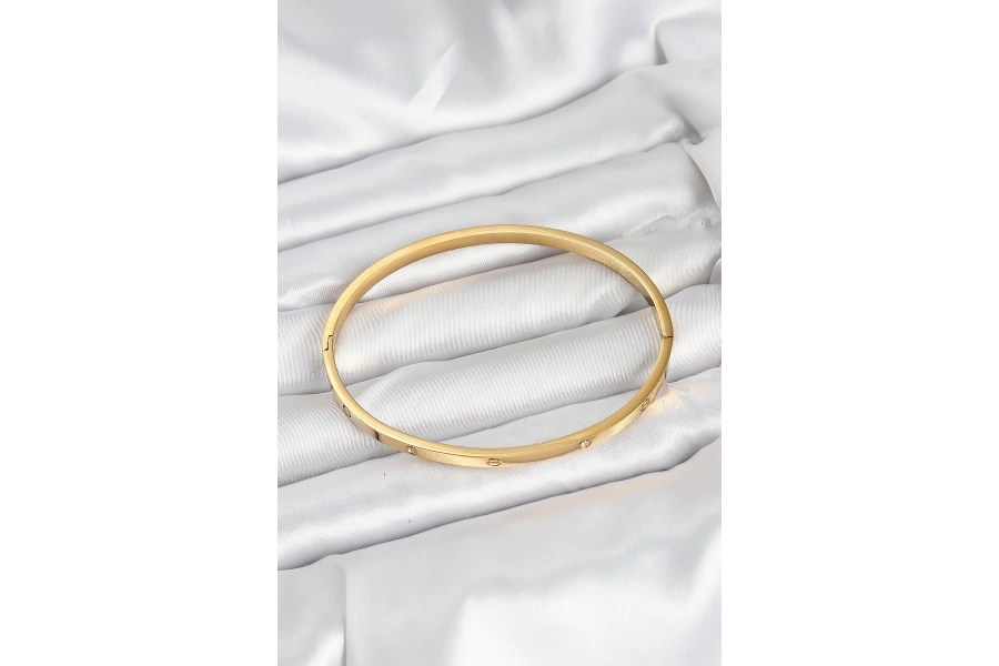 Shoecide 316l Çelik Gold Renk Zirkon Taşlı 65 Mm İnce Kadın Kelepçe Bileklik