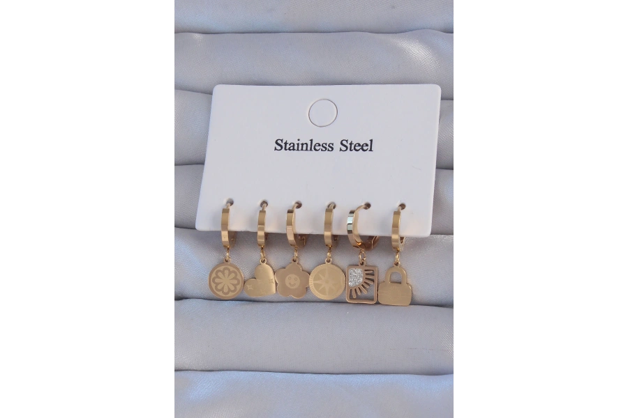 Shoecide 316l Çelik Gold Renk Zirkon Taşlı Çiçek Figürlü Kalp Model Halka Küpe Seti
