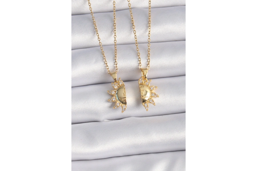 Shoecide 316l Çelik Gold Renk Zirkon Taşlı Güneş Model İşleme Yazı Detay Arkadaş Kolyesi