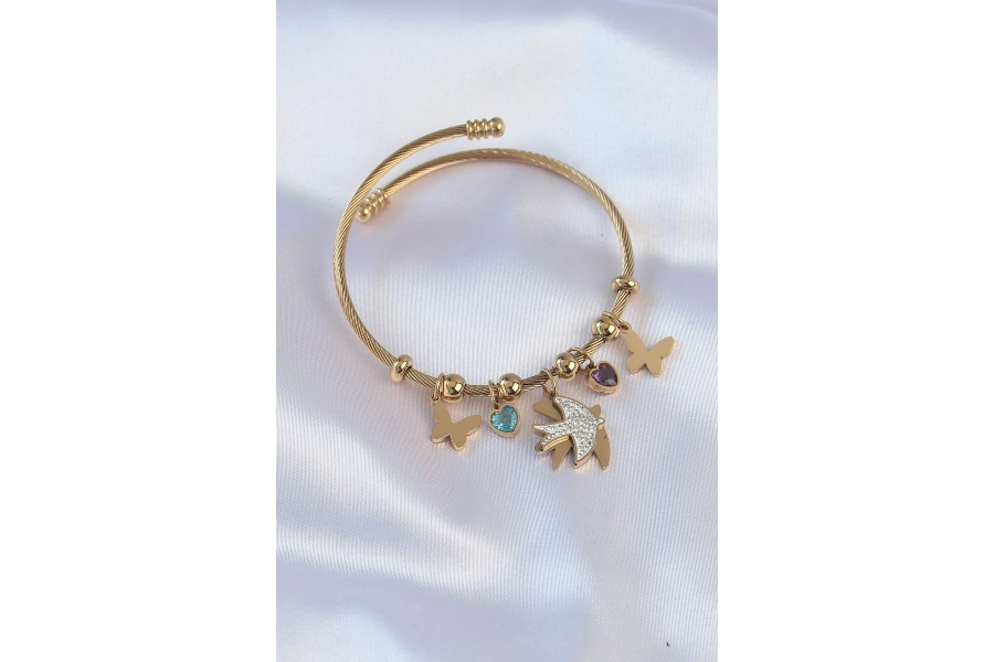 Shoecide 316l Çelik Gold Renk Zirkon Taşlı Minimal Kalp Detay Kelebek Charm Bileklik