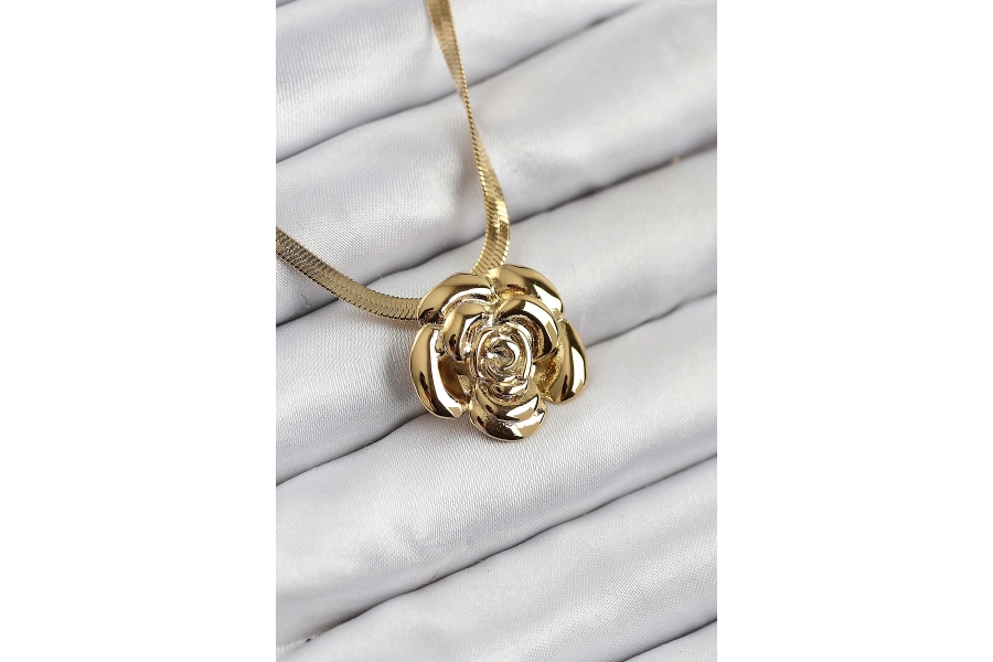 Shoecide 316l Çelik Gül Figürlü İtalyan Zincir Model Gold Renk Kadın Kolye