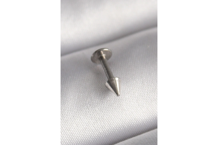 Shoecide 316l Çelik Gümüş Renk Çivi Model Piercing