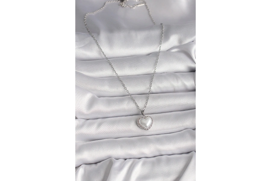 Shoecide 316l Çelik Gümüş Renk Zincir 3d İnci Kalp Model Kadın Kolye
