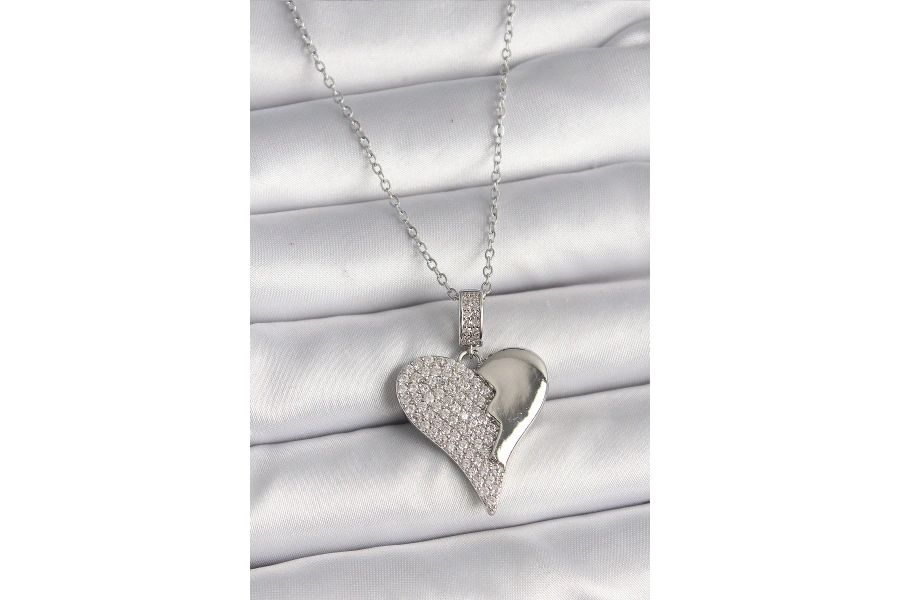 Shoecide 316l Çelik Gümüş Renk Zincir Zirkon Taşlı Kırık Kalp Model Kadın Kolye
