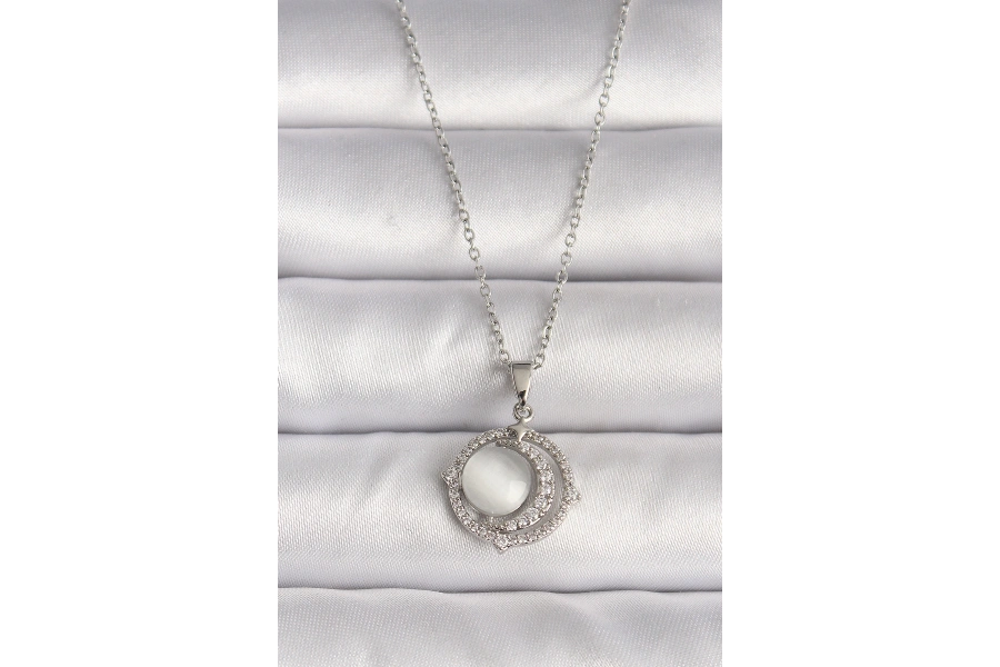 Shoecide 316l Çelik Gümüş Renk Zirkon Taşlı Beyaz Sedefli Hilal Model Kadın Kolye