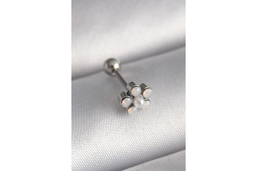Shoecide 316l Çelik Gümüş Renk Zirkon Taşlı Çiçek Model Tragus Piercing