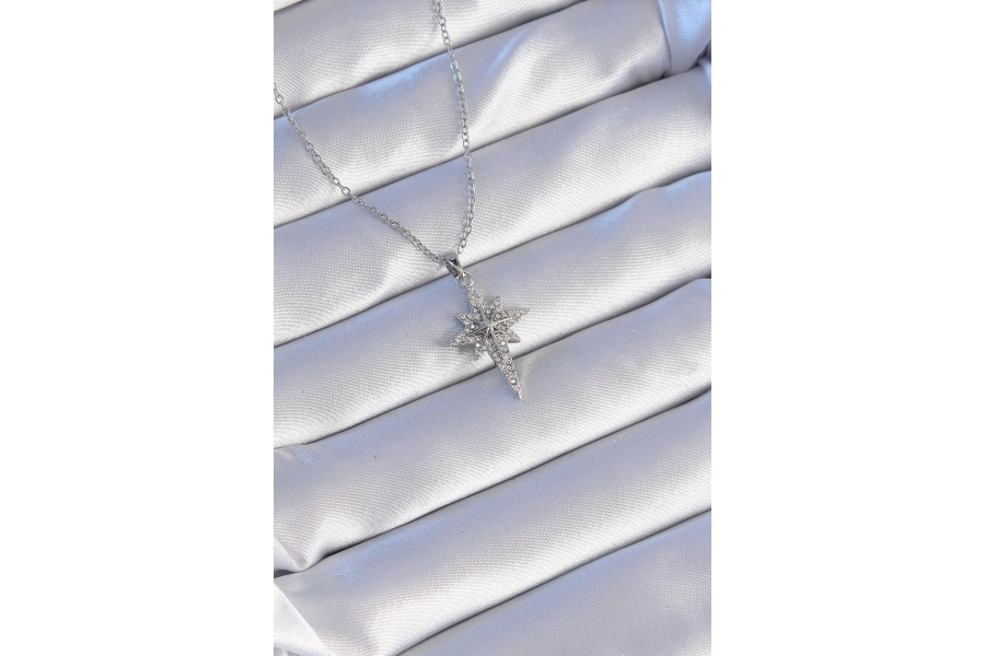 Shoecide 316l Çelik Gümüş Renk Zirkon Taşlı Kutup Yıldızı Model Kolye