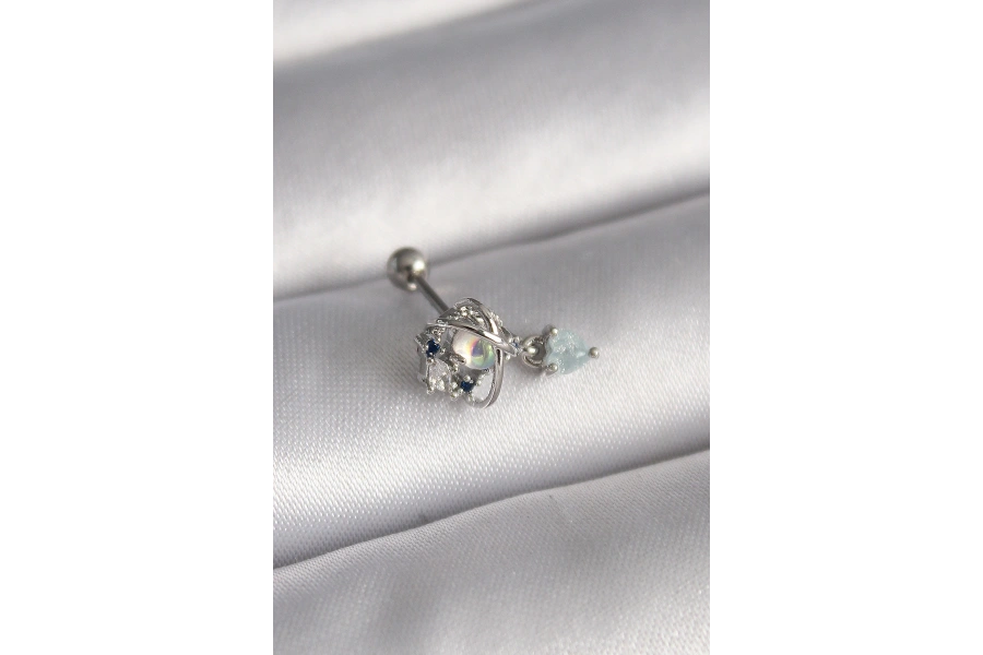 Shoecide 316l Çelik Gümüş Renk Zirkon Taşlı Sallantı Kalp Detay Tragus Piercing