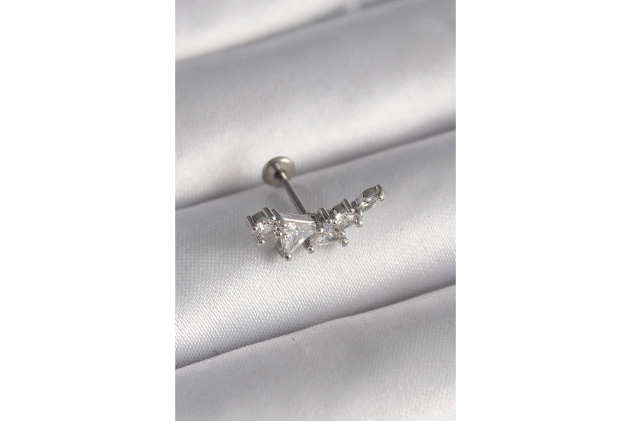 Shoecide 316l Çelik Gümüş Renk Zirkon Taşlı Tragus Piercing