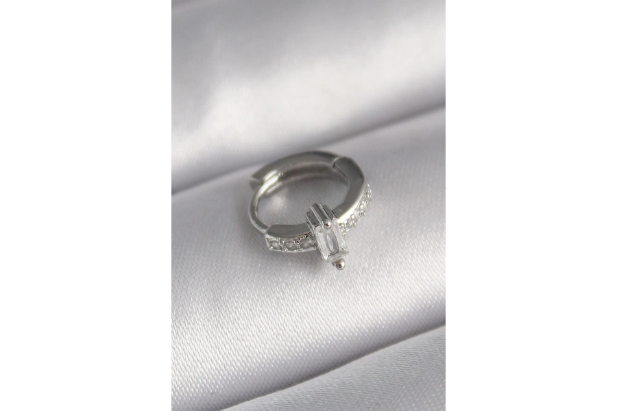 Shoecide 316l Çelik Gümüş Renk Zirkon Taşlı Tragus Piercing