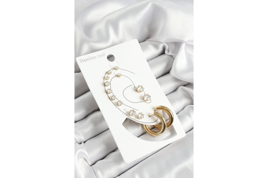 Shoecide 316l Çelik Halka Figürlü Ve Zirkon Taşlı Gold Renk 7li Çift Kadın Küpe Set