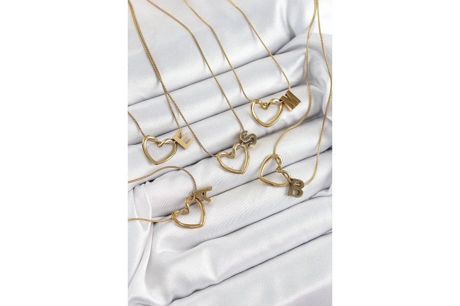 Shoecide 316l Çelik Kalp Detaylı Gold Renk Harf Kolye 24lü Paket Kolye
