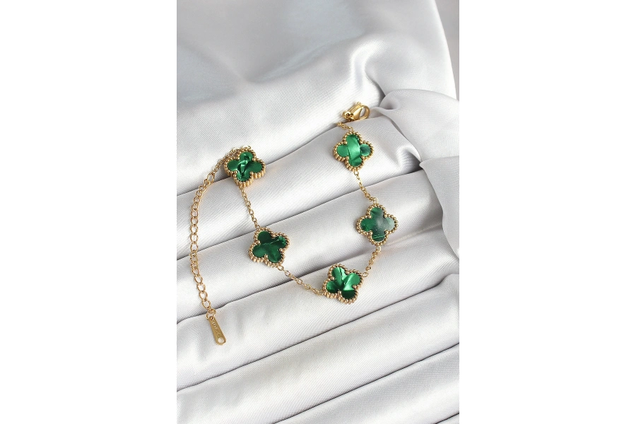 Shoecide 316l Çelik Sedefli Zümrüt Yeşil Gold Renk Yonca Kadın Bileklik