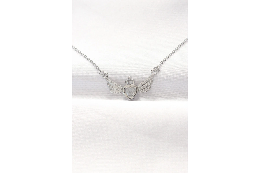 Shoecide 316l Çelik Silver Renk Zirkon Taşlı Kalpli Kanat Kolye