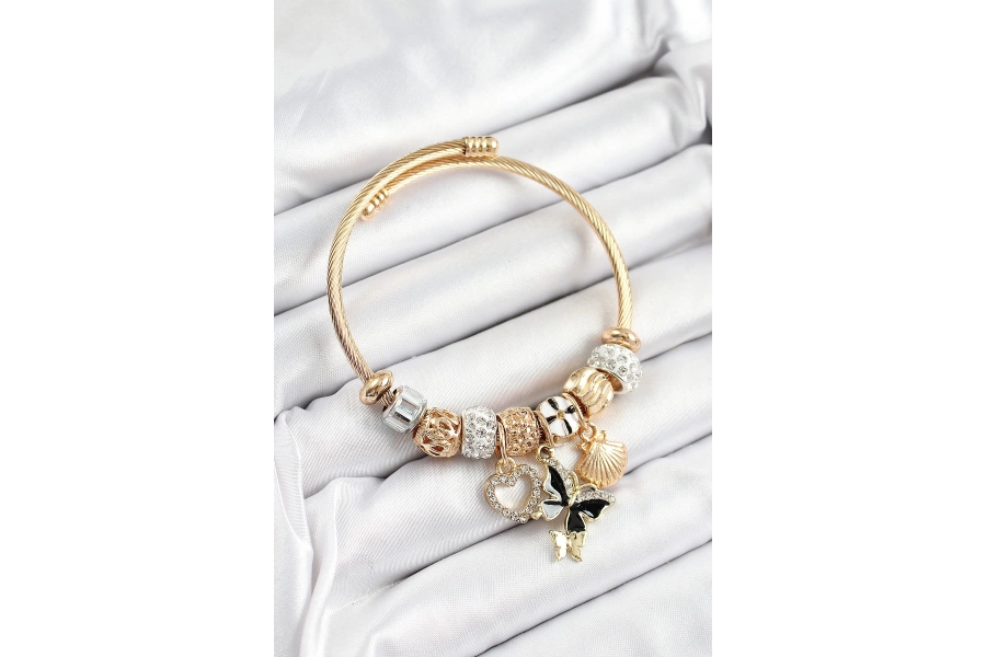 Shoecide 316l Çelik Siyah Zirkon Taşlı Kalp Kelebek Ve İstiridye Model Gold Renk Charm Bileklik