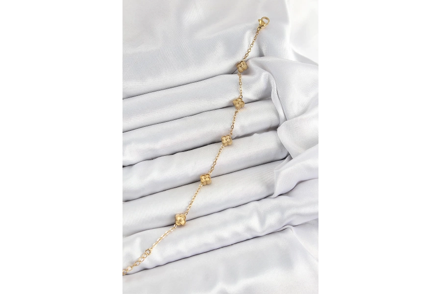 Shoecide 316l Çelik Yonca Model Gold Renk Kadın Bileklik