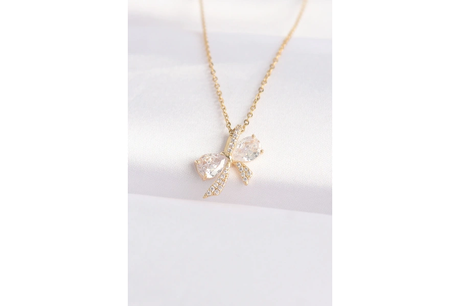 Shoecide 316l Çelik Zincir Altın Renk Zirkon Taşlı Fiyonk Kolye