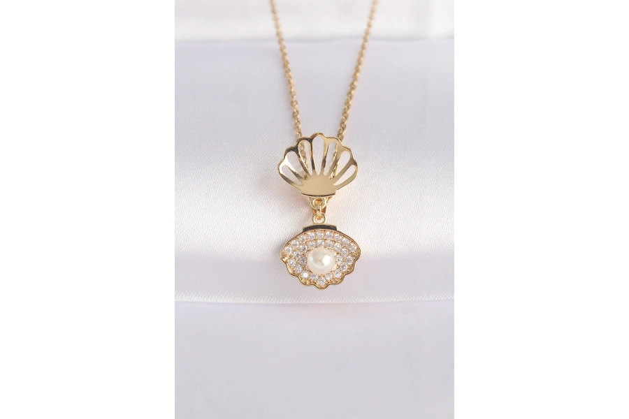 Shoecide 316l Çelik Zincir Altın Renk Zirkon Taşlı İnci Detay İstiridye Kolye