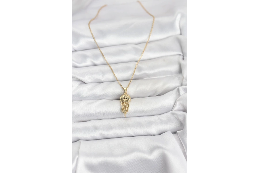 Shoecide 316l Çelik Zincir Gold Renk Deniz Anası Model Zirkon Taşlı Kadın Kolye