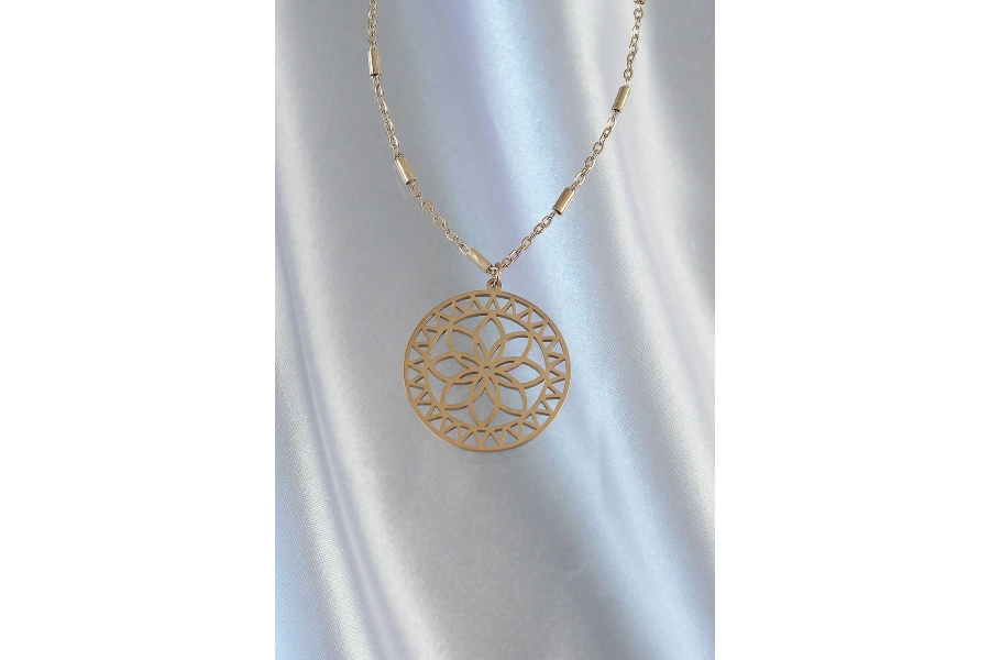 Shoecide 316l Çelik Zincir Gold Renk Lotus Model Kolye