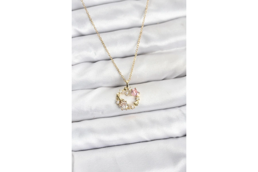 Shoecide 316l Çelik Zincir Gold Renk Pembe Taş Detaylı Çelenk Model Kadın Kolye