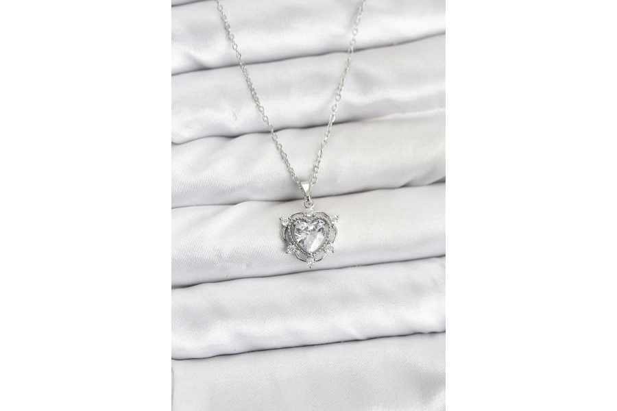 Shoecide 316l Çelik Zincir Gümüş Renk Kalp Model Zirkon Taşlı Kadın Kolye