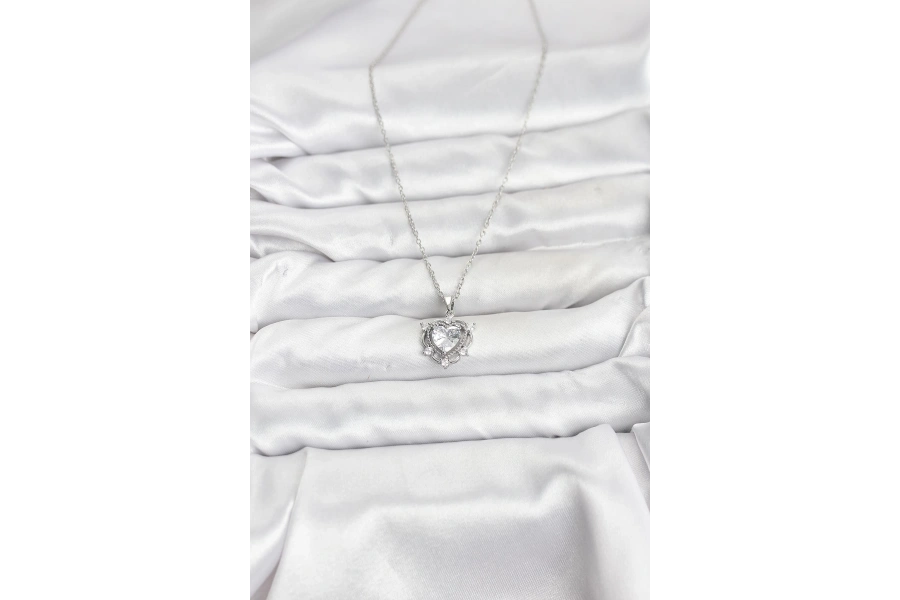 Shoecide 316l Çelik Zincir Gümüş Renk Kalp Model Zirkon Taşlı Kadın Kolye