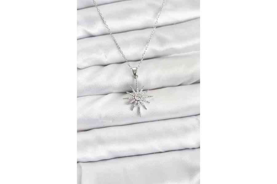 Shoecide 316l Çelik Zincir Gümüş Renk Kutup Yıldızı Model Zirkon Taşlı Kadın Kolye