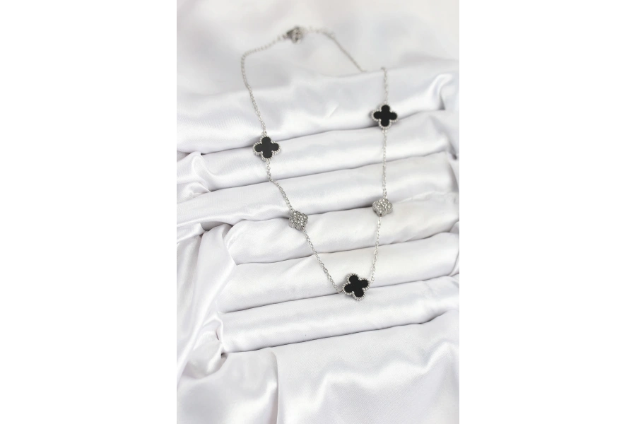 Shoecide 316l Çelik Zincir Gümüş Renk Siyah Ve Zirkon Taşlı Yonca Kadın Kolye
