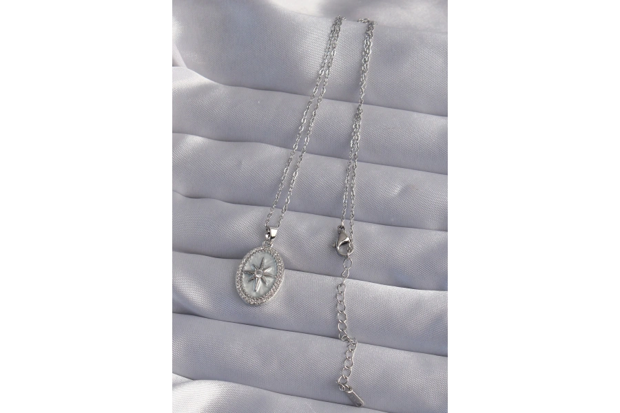 Shoecide 316l Çelik Zincir Gümüş Renk Zirkon Taşlı Kabartmalı Kutup Yıldızı Kolye