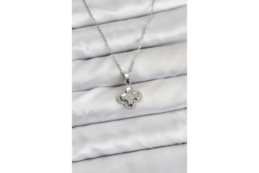 Shoecide 316l Çelik Zincir Gümüş Renk Zirkon Taşlı Yonca Model Kadın Kolye