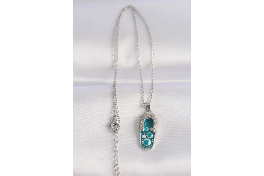 Shoecide 316l Çelik Zincir Zirkon Taşlı Gümüş Renk Nazarlı Terlik Tasarımlı Kolye