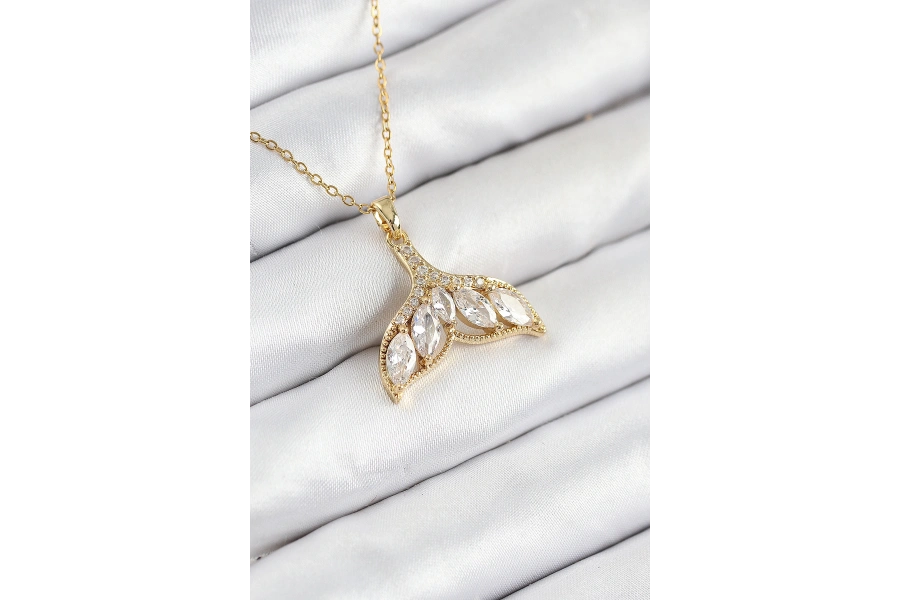 Shoecide 316l Çelik Zirkon Taşlı Balık Kuyruğu Model Gold Renk Kadın Kolye