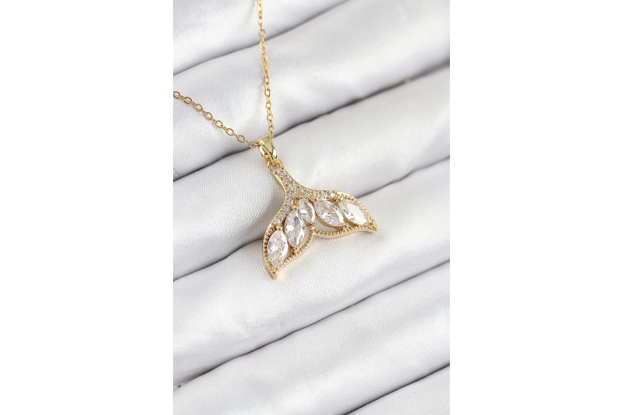 Shoecide 316l Çelik Zirkon Taşlı Balık Kuyruğu Model Gold Renk Kadın Kolye
