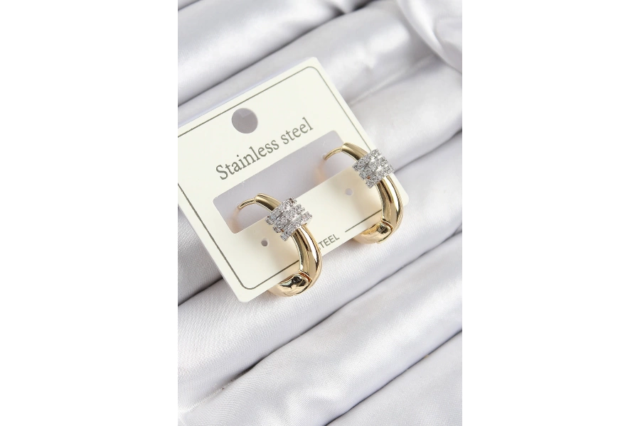 Shoecide 316l Çelik Zirkon Taşlı Halka Model Gold Renk Kadın Küpe