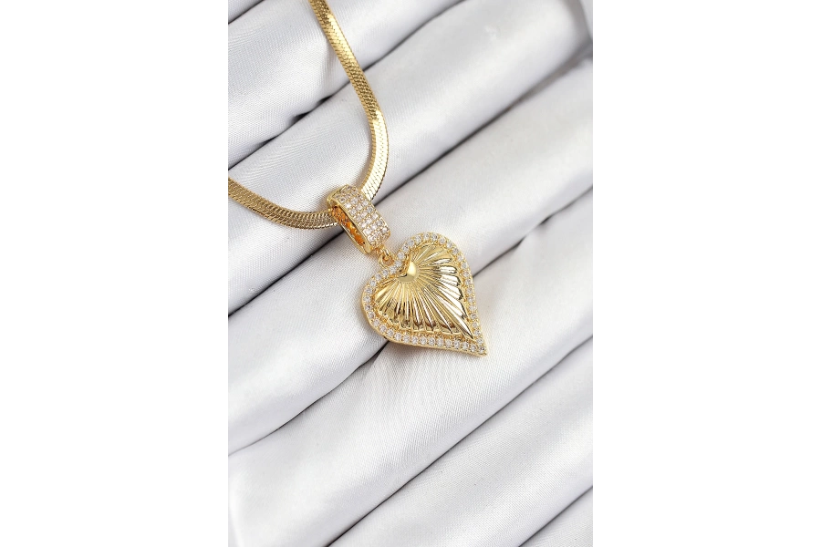 Shoecide 316l Çelik Zirkon Taşlı Kalp Model Gold Renk Kadın Kolye