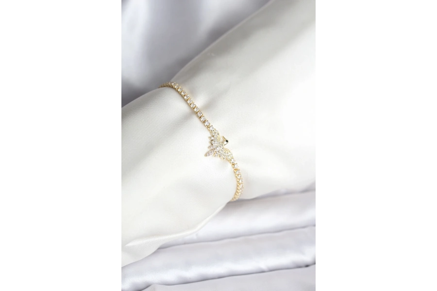 Shoecide Anka Kuşu Model Zirkon Taşlı Gold Renk Pirinç Su Yolu Kadın Bileklik