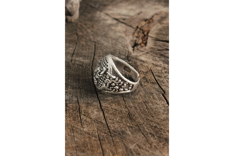 Shoecide Antik Gümüş Renk Akrep İşleme Ayarlanabilir Erkek Yüzük