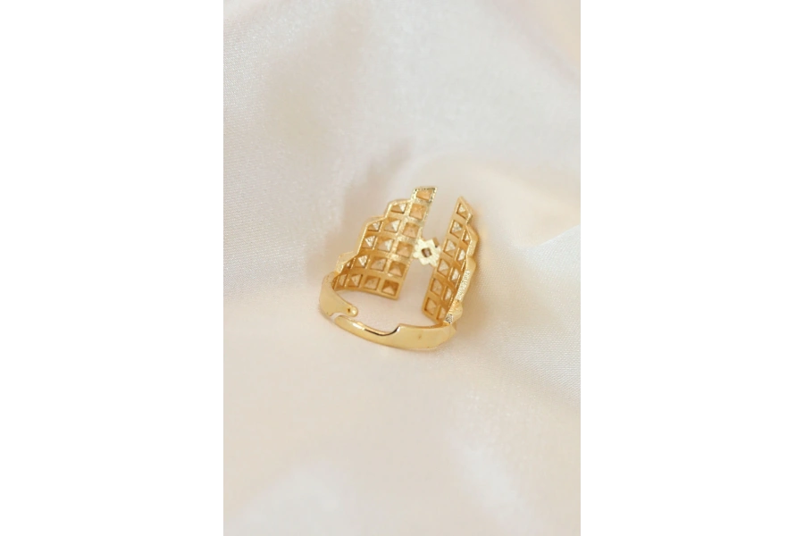 Shoecide Ayarlamalı Gold Renk Metal Zirkon Taşlı Piramit Yüzük