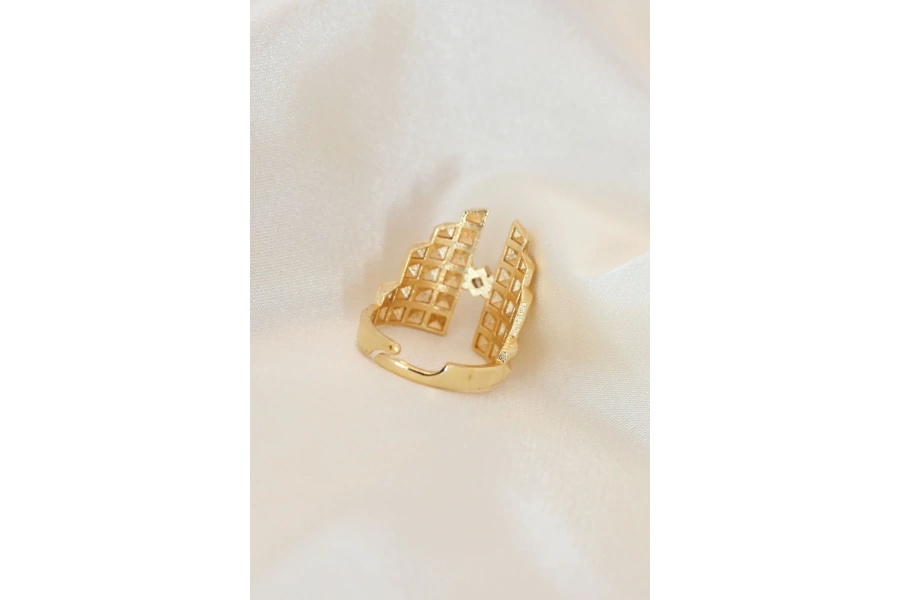 Shoecide Ayarlamalı Gold Renk Metal Zirkon Taşlı Piramit Yüzük