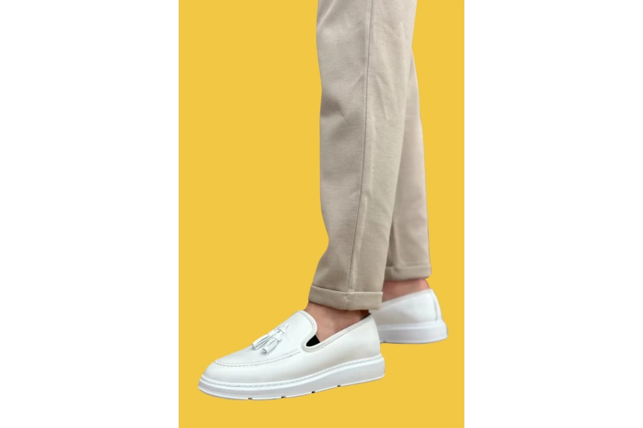 Shoecide Bağcıksız Yüksek Taban Klasik Beyaz Püsküllü Erkek Ayakkabı