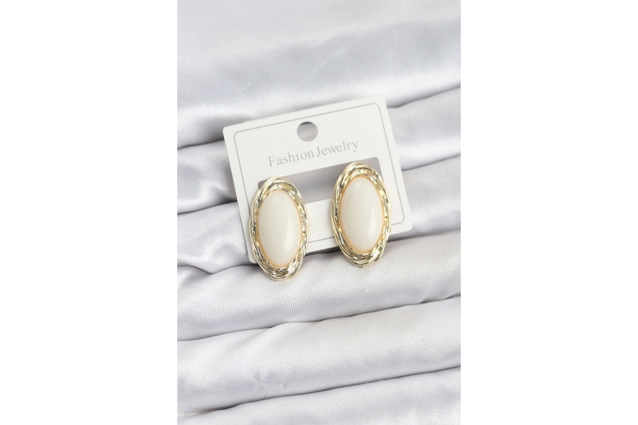 Shoecide Beyaz Badem Model Vintage Kadın Küpe