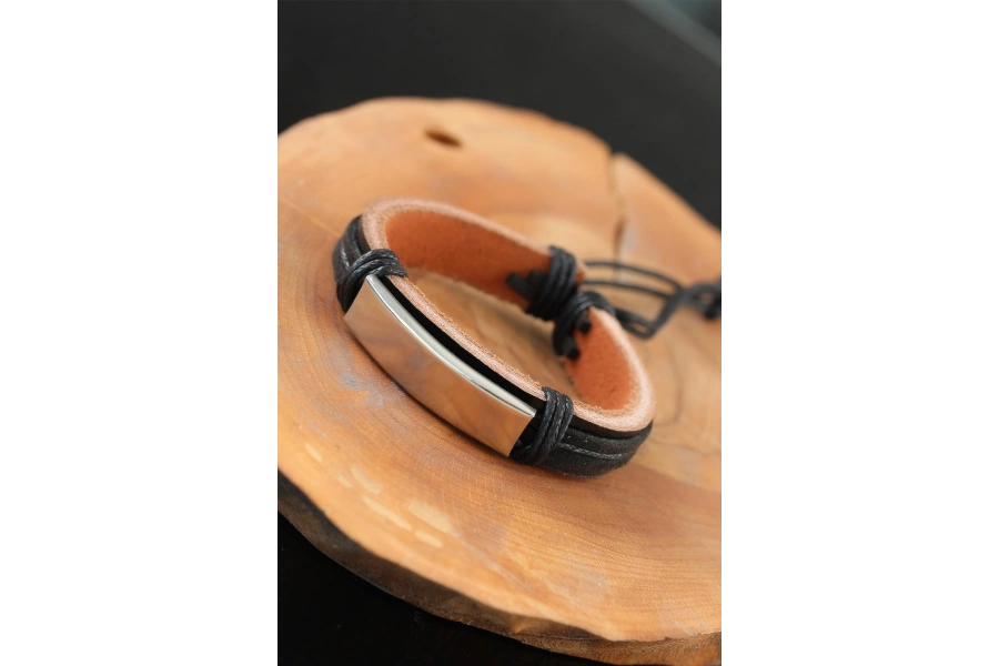 Shoecide Çelik Aksesuarlı Siyah Renk Deri Erkek Bileklik