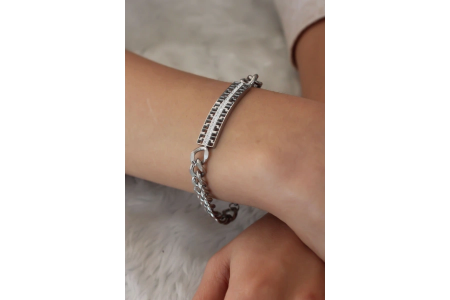 Shoecide Çelik Gümüş Renk Zincir Model Zirkon Taşlı Kadın Bileklik