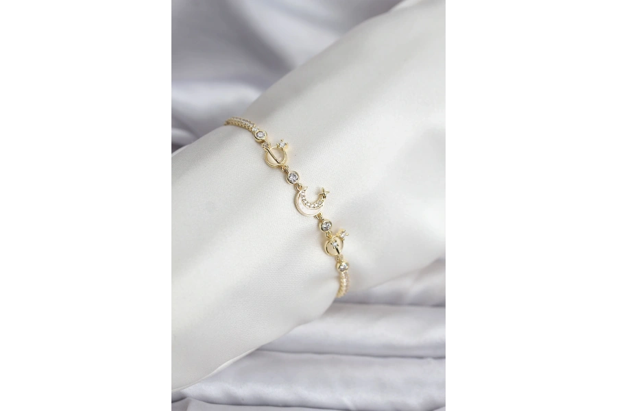 Shoecide Charmlı Model Zirkon Taşlı Gold Renk Su Yolu Kadın Bileklik