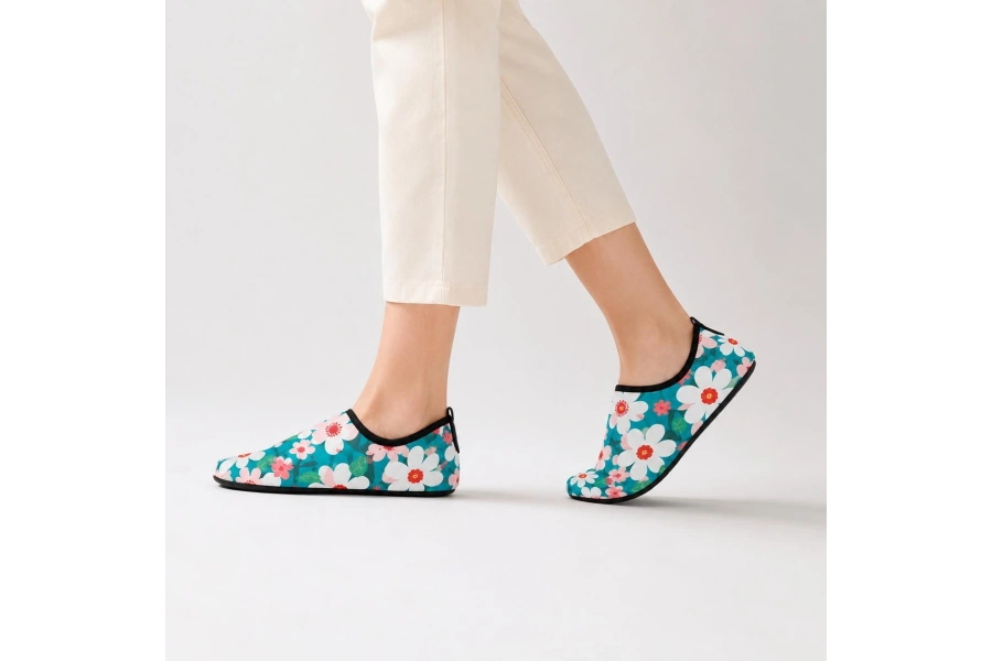 Shoecide Çiçek Desen Kadın Deniz Ayakkabısı – Hafif, Kaydırmaz, Hızlı Kuruyan Aqua Shoes
