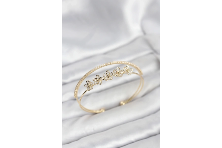 Shoecide Çiçek Model Pirinç Gold Renk Kadın Bileklik