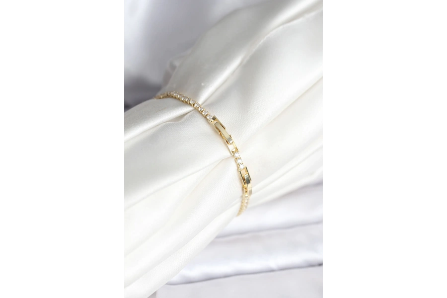 Shoecide Çiçek Model Zirkon Taşlı Gold Renk Pirinç Su Yolu Kadın Bileklik